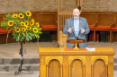 Rev Fergus Cook welcomes the Congregation